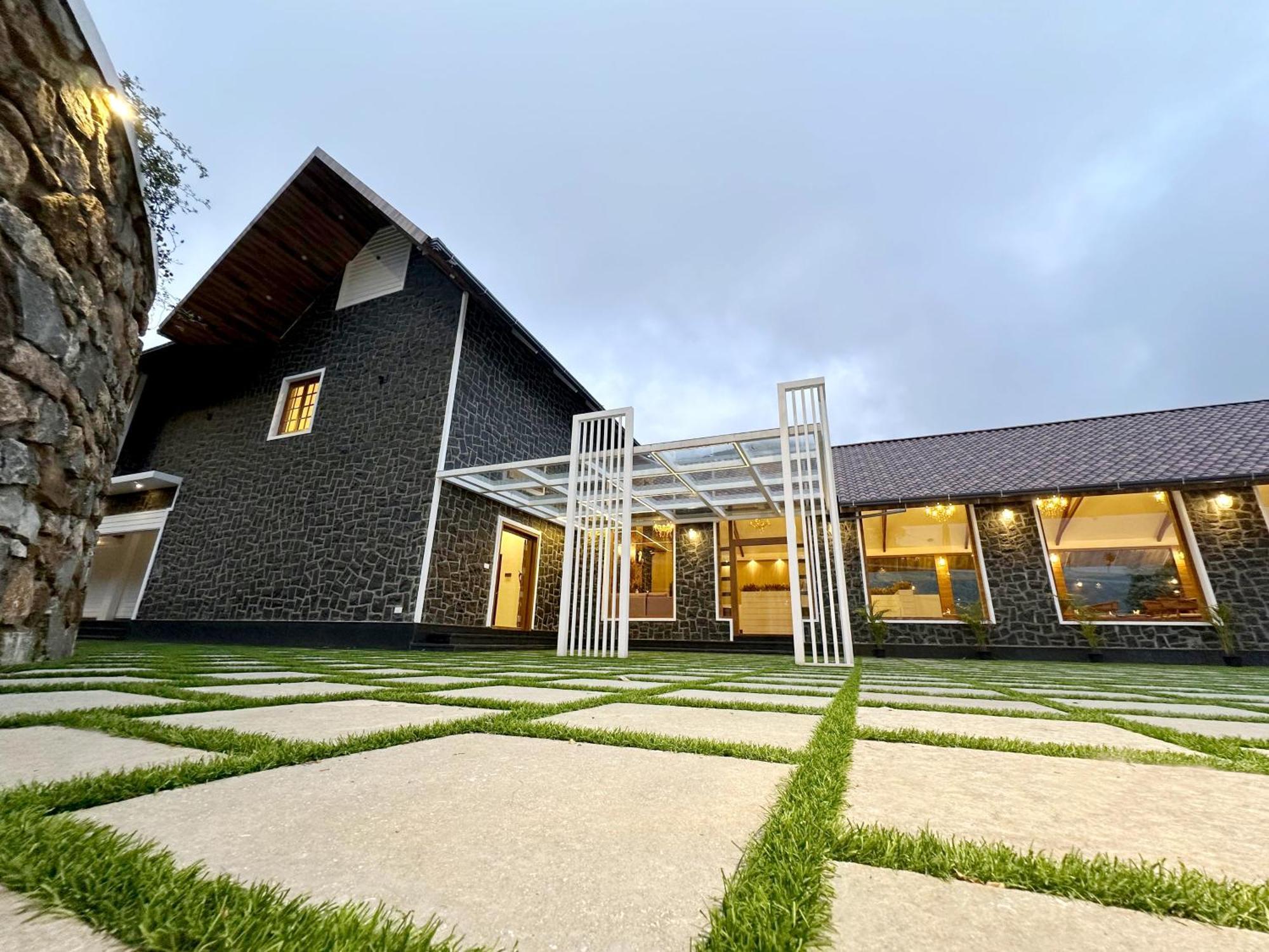 Hotel The Teatree Munnar Suryanelli Exterior foto