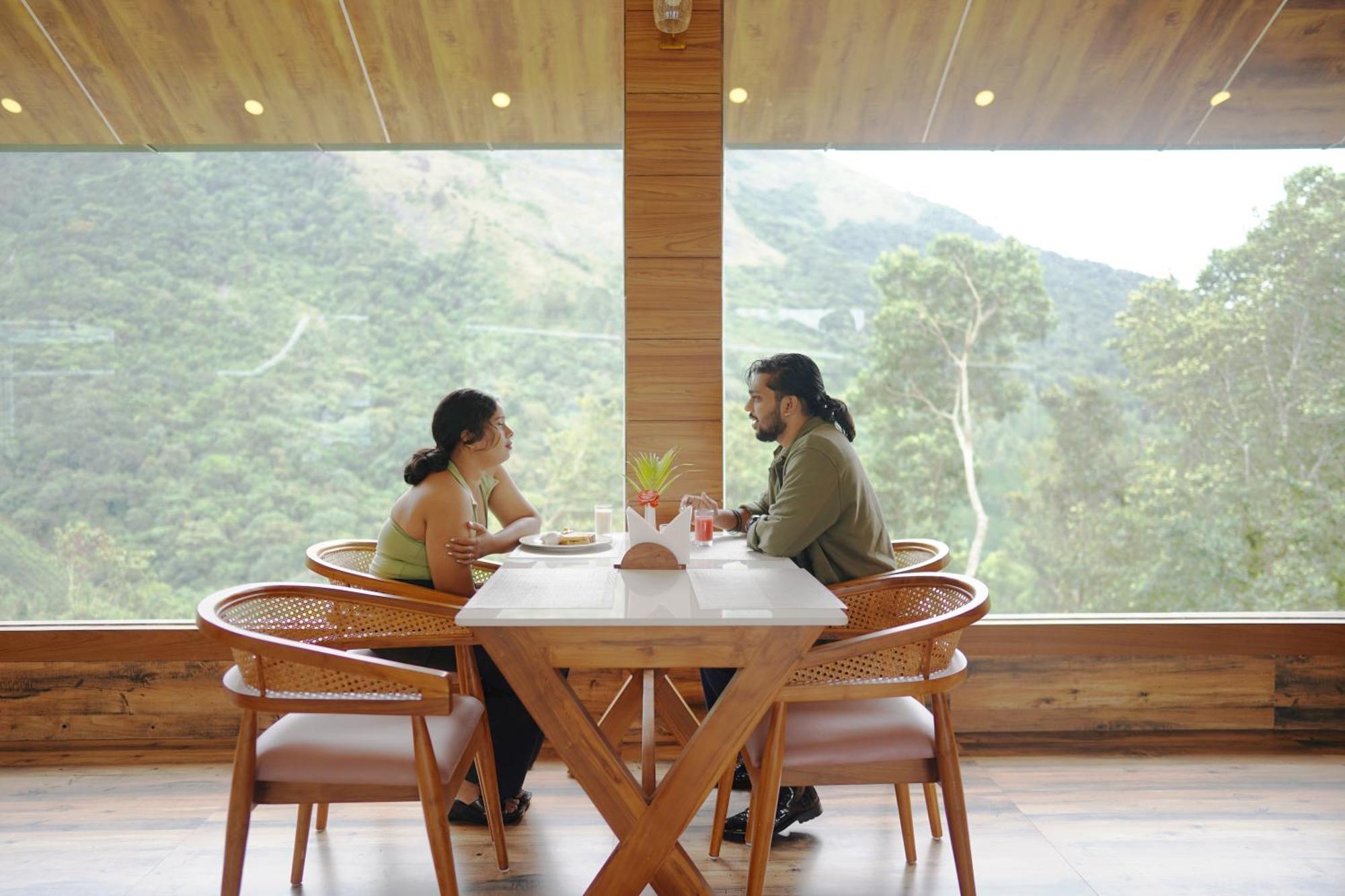 Hotel The Teatree Munnar Suryanelli Exterior foto