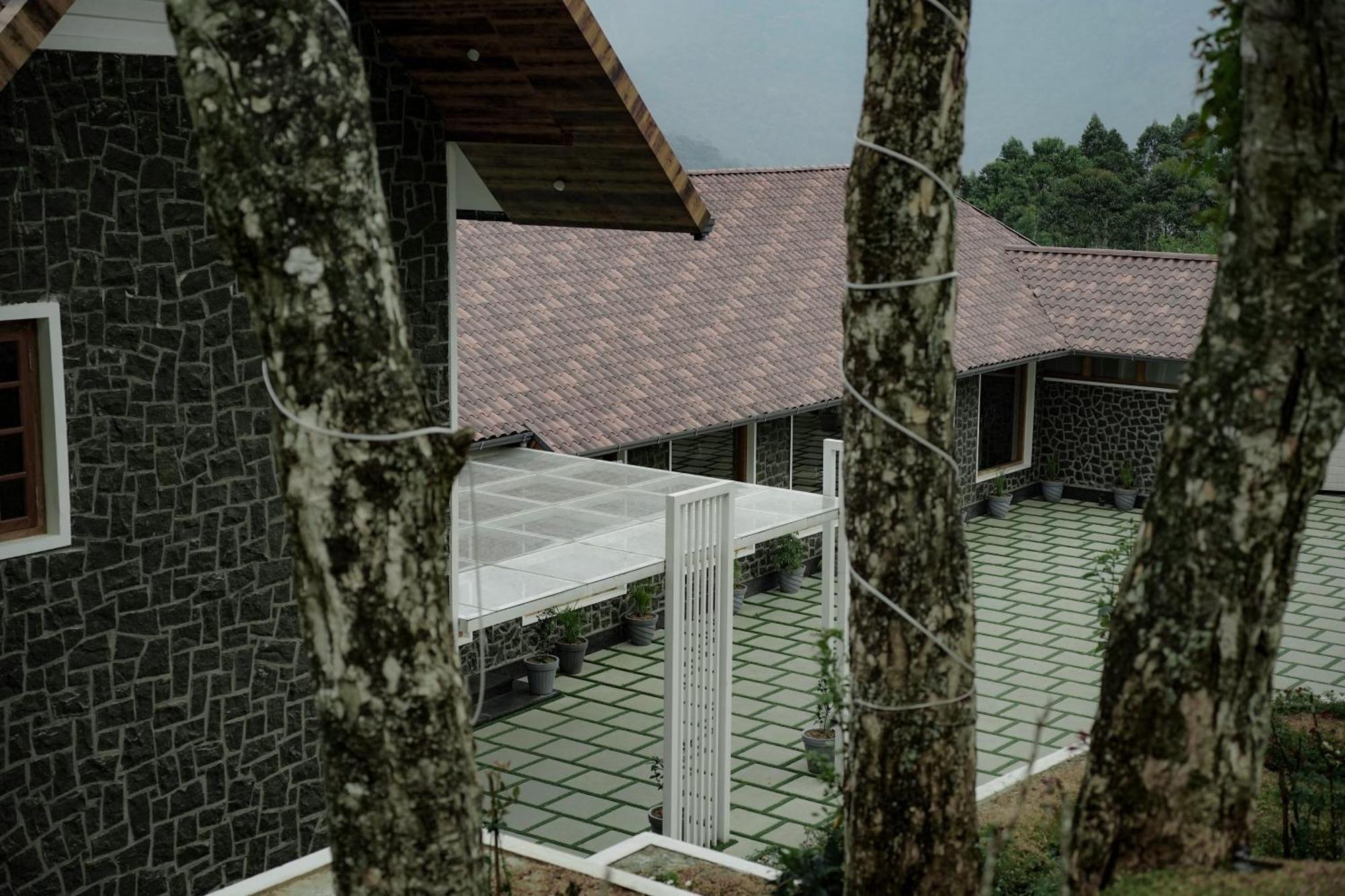 Hotel The Teatree Munnar Suryanelli Exterior foto